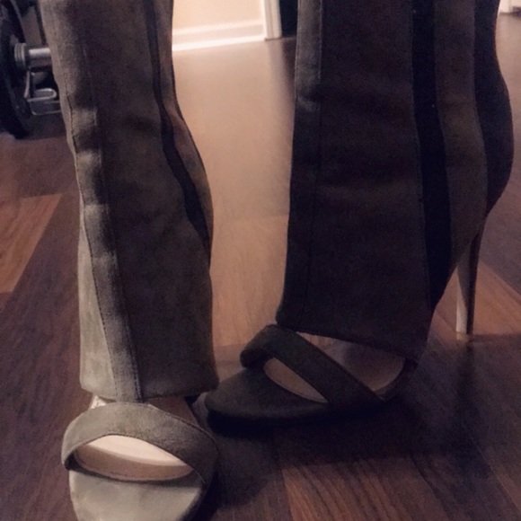 Open Toe bootie - Picture 2 of 2